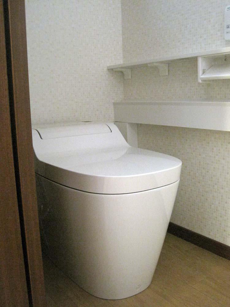 Toilet. ■ Toilet high-function toilet "La Uno S"