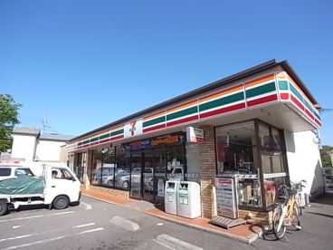 Convenience store. Seven-Eleven Kobe Maikozaka 1-chome to (convenience store) 140m