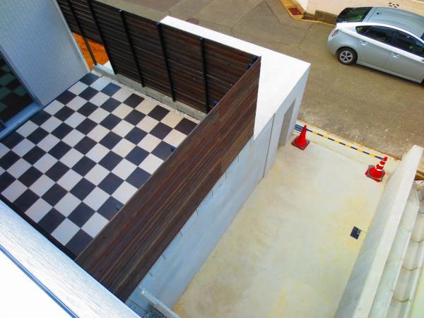 Parking lot