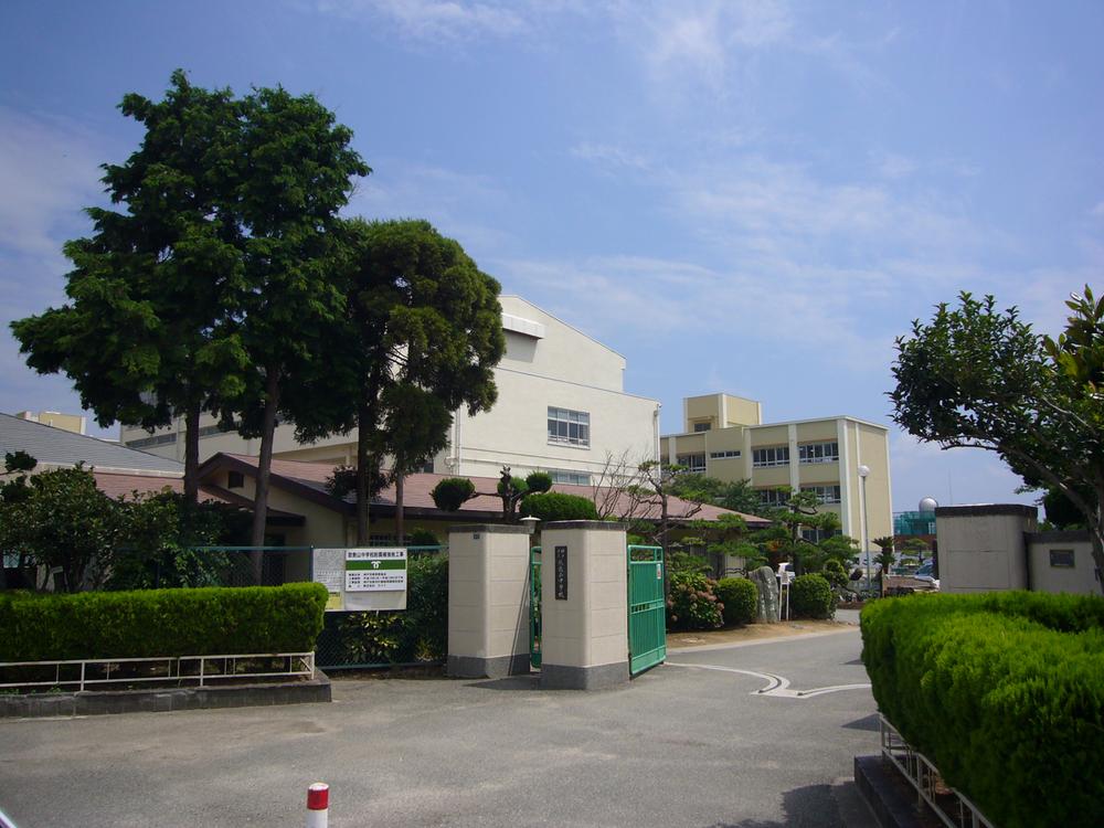 Junior high school. Kobe Municipal Utashikiyama 400m up to junior high school