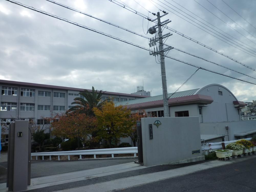 Primary school. 522m to Kobe City Fukuda Elementary School