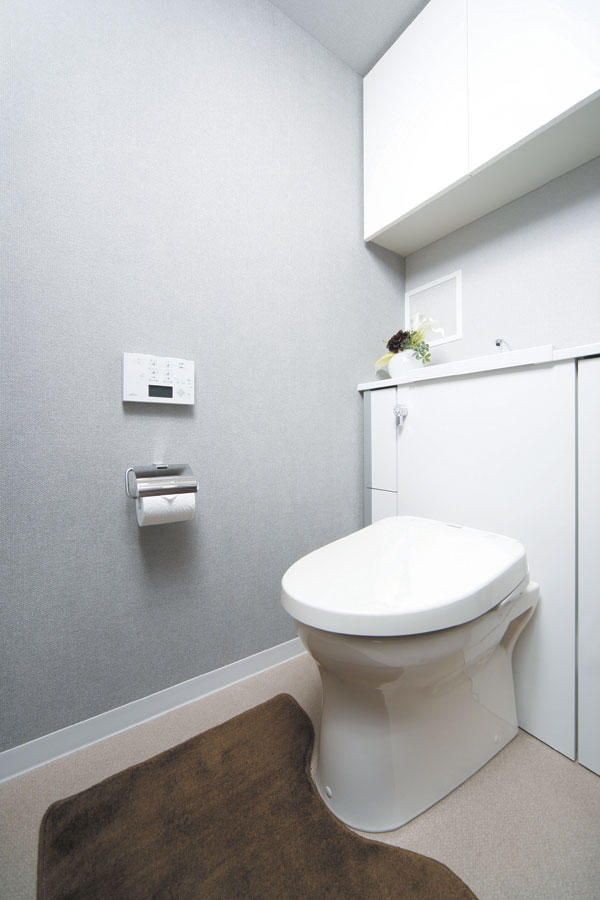 Toilet.  [toilet] Toilet heating toilet seat with warm water washing deodorizing function, Dirt it becomes economical water-saving specifications are unlikely to antifouling adhesion (H type model room)