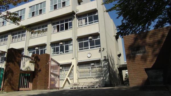 Junior high school. Shinryodai 1200m until junior high school