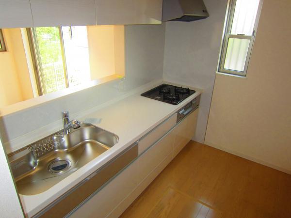 Same specifications photo (kitchen). Unfinished because, Photograph is the one of the company's specifications.