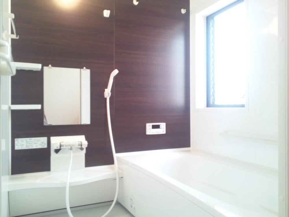 Same specifications photo (bathroom)