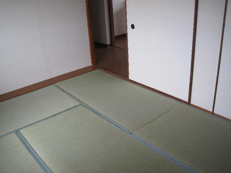 Other room space. North Japanese-style room 6 quires