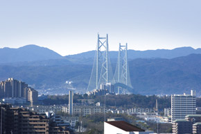 Other Environmental Photo. To Akashi Kaikyo Bridge seen from the local 5500m hilly area (February 2010 shooting)