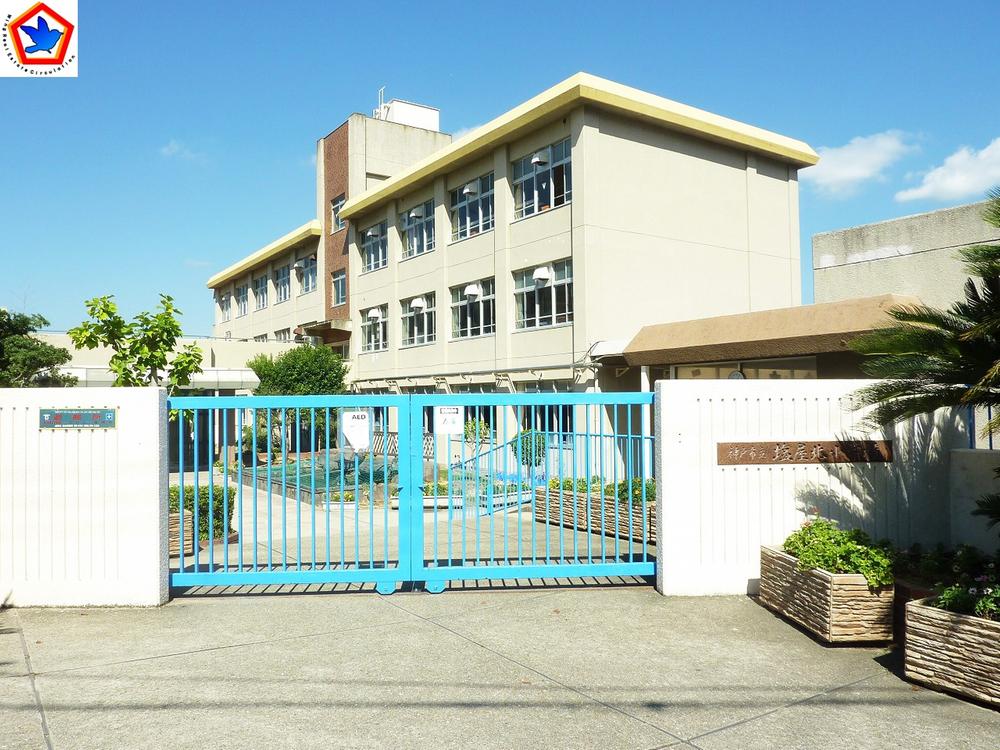 Primary school. 664m to Kobe Municipal Shioyakita Elementary School