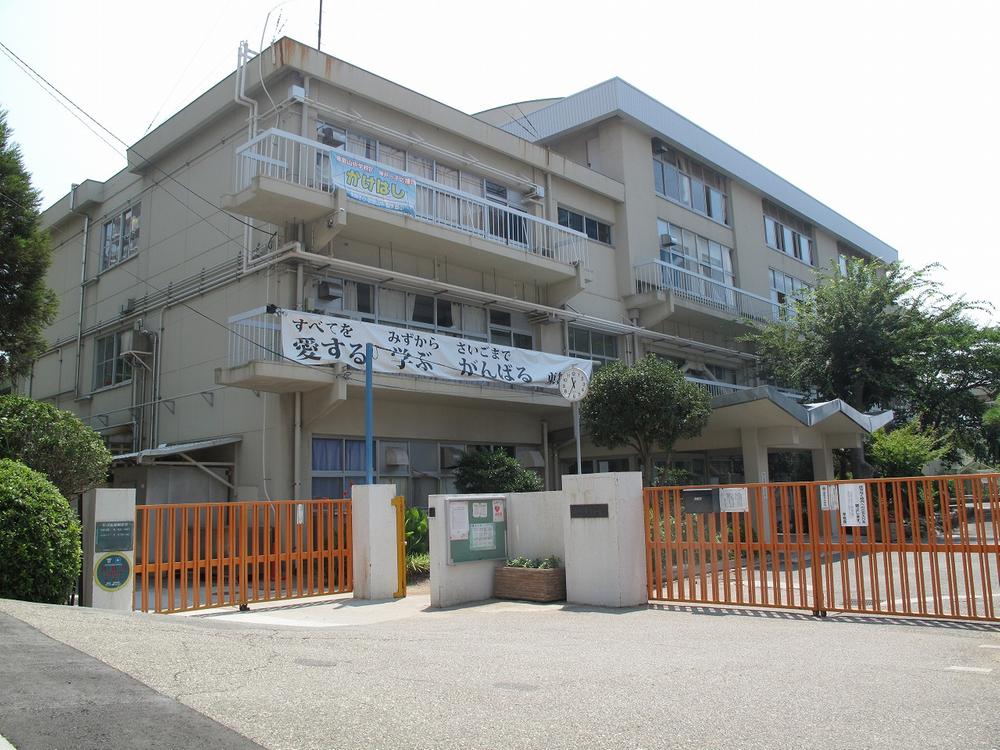 Primary school. 838m to Kobe Municipal Higashimaiko Elementary School