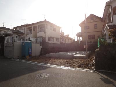 Local appearance photo. Local (11 May 2013) Shooting