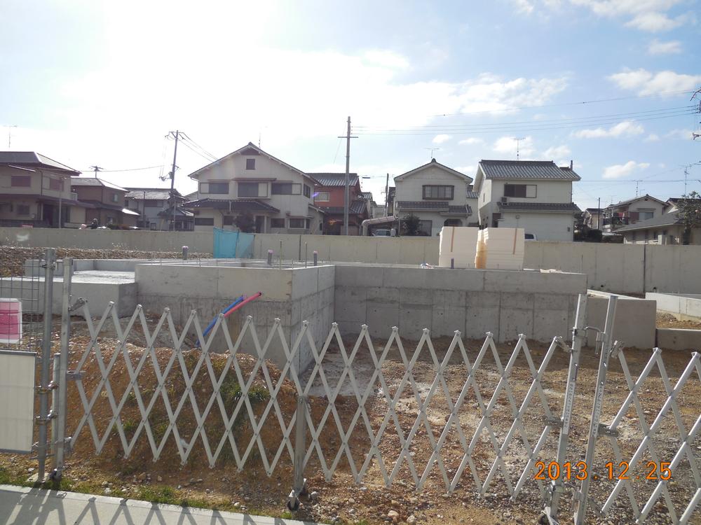 Local appearance photo. 2 compartment popular in subdivision! ! 