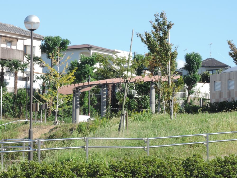 park. Jiyugaoka until Nakakoen 167m