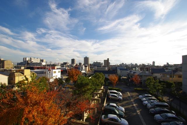 View photos from the dwelling unit. View from the site (November 2013) Shooting