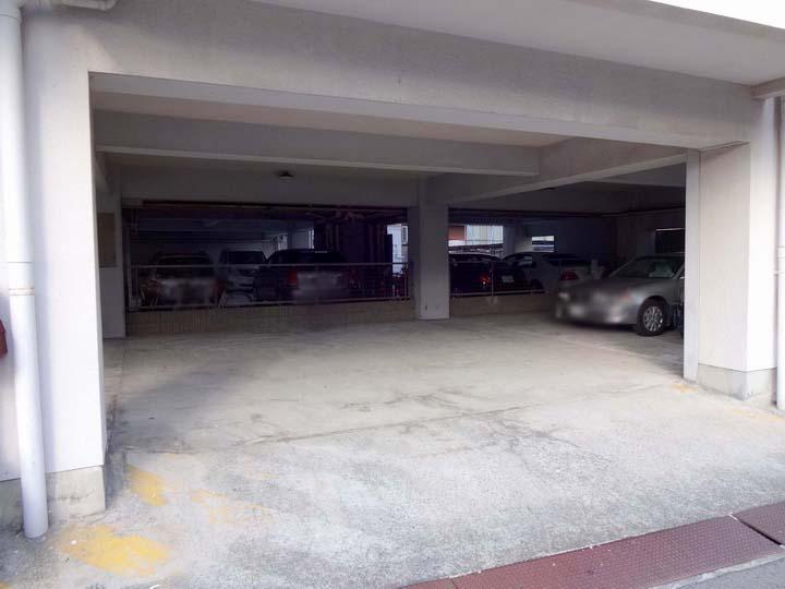 Parking lot. Local (12 May 2013) Shooting