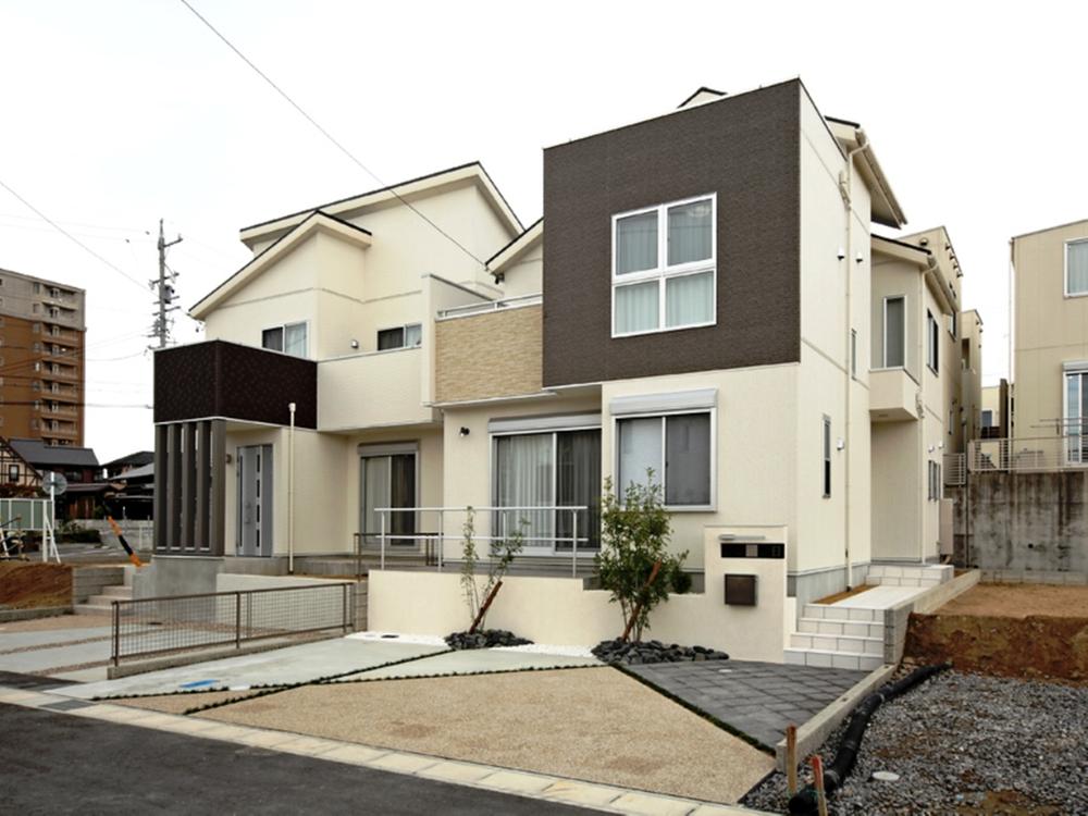 Building plan example (exterior photos). Our construction cases ※ In fact and might be different. 