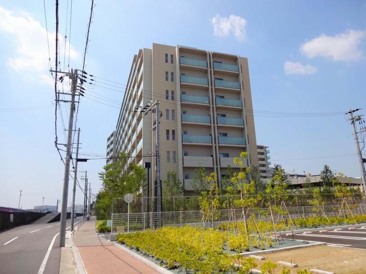 Local appearance photo. It is a large apartment of the total number of units 194 units!