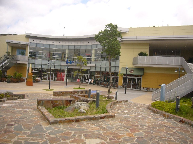 Shopping centre. LaLaport 1000m to Koshien (shopping center)