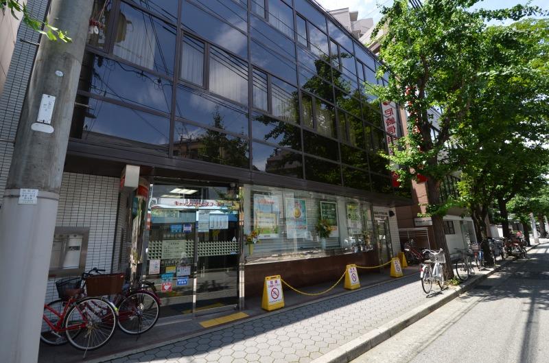 Bank. Amagasaki credit union Koshienguchi to branch 301m