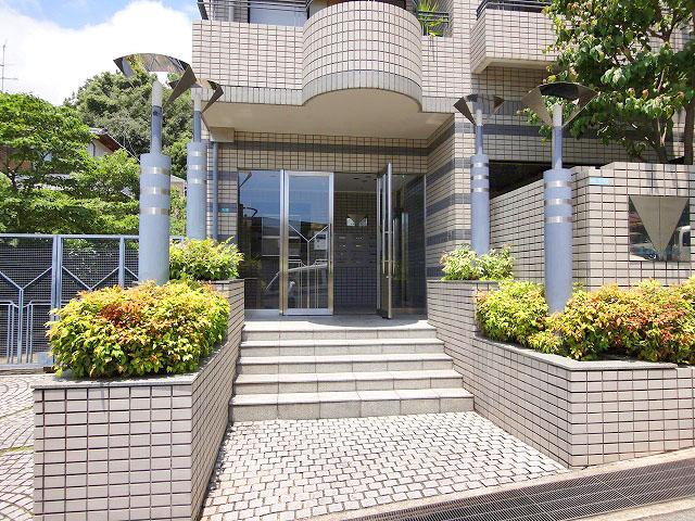 Local appearance photo. It has also well-managed in the apartment, Is beautiful.