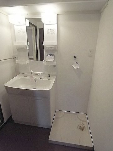Washroom. Interior: Image