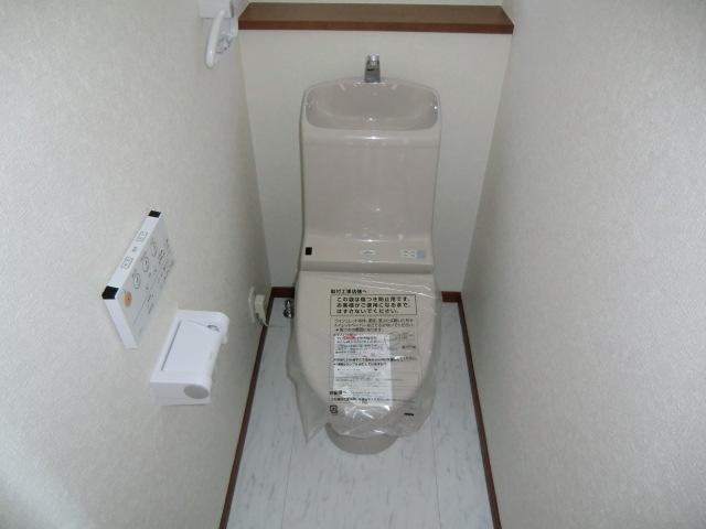 Other Equipment. Same specifications photos (toilet)