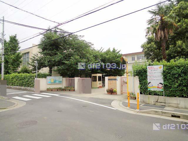 Primary school. 1072m to Nishinomiya Municipal level upper elementary school