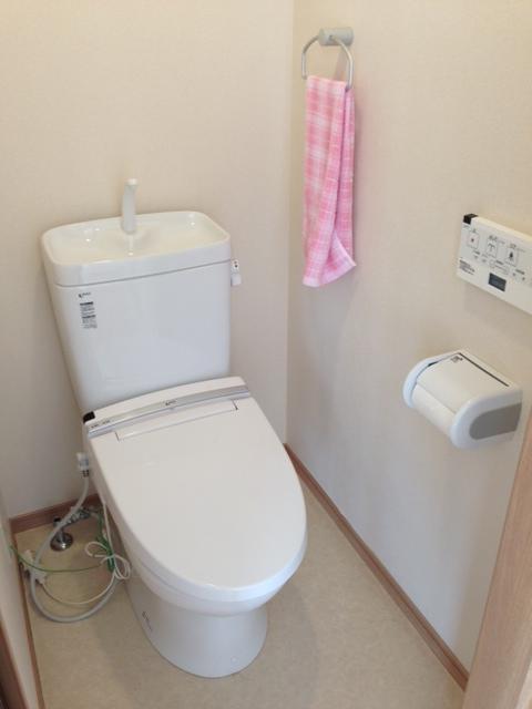 Toilet. H22.3 toilet is also replaced.