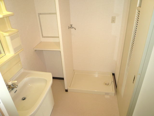 Washroom. Wash ・ Undressing space