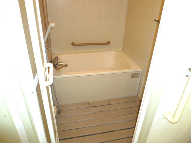 Bath. Bathroom with add-fired function (high temperature Sayu)