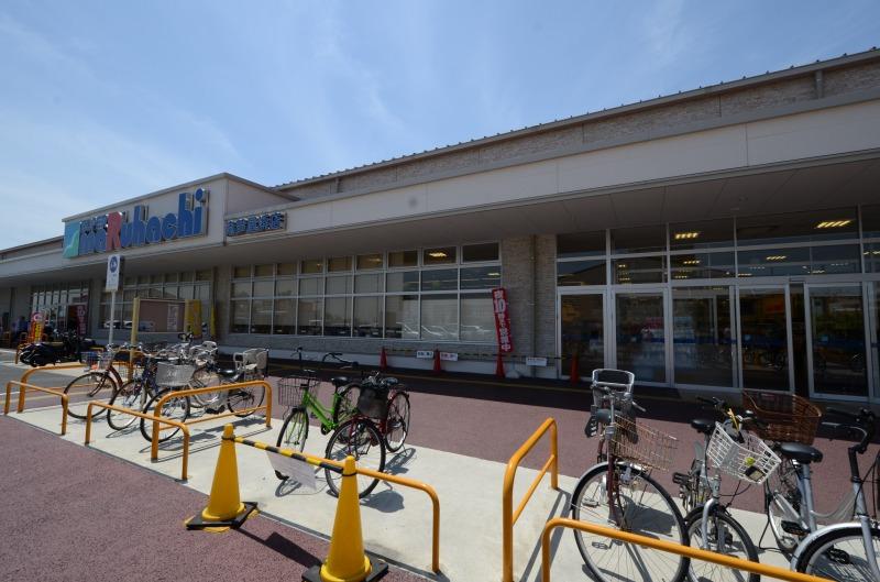 Supermarket. Super Maruhachi south Ashiya to beach shop 2506m