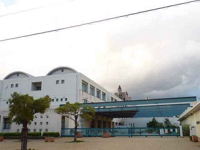 Primary school. Nishinomiyahama until elementary school 655m