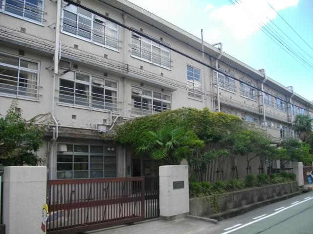 Primary school. 1004m to Nishinomiya Municipal Yasui Elementary School (elementary school)