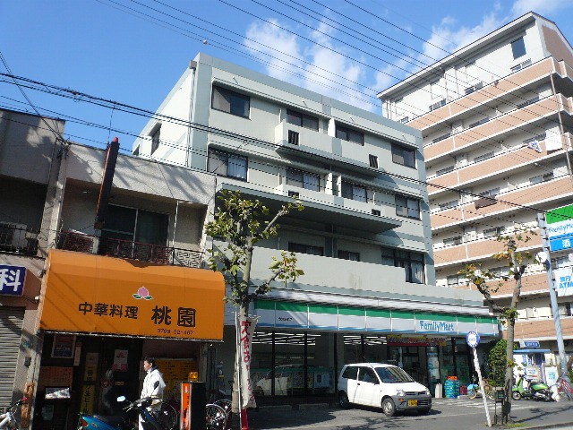 Convenience store. FamilyMart Imazu Station store up (convenience store) 284m