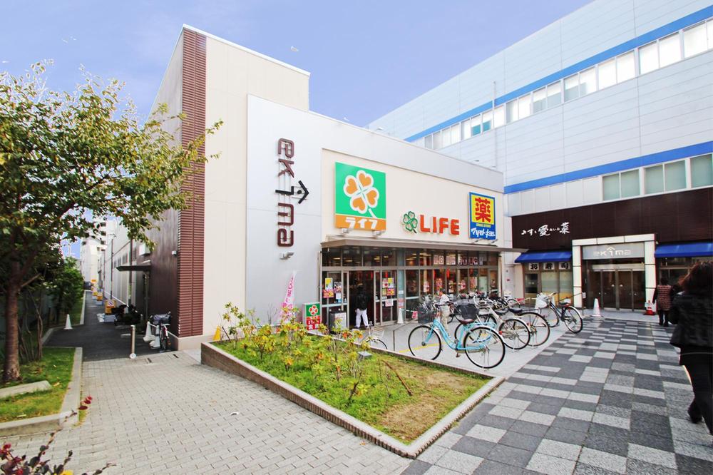 Supermarket. Life that is up to life in 960m Imazu Station. Very convenient to slippage on the way home if Imazu Station use. 