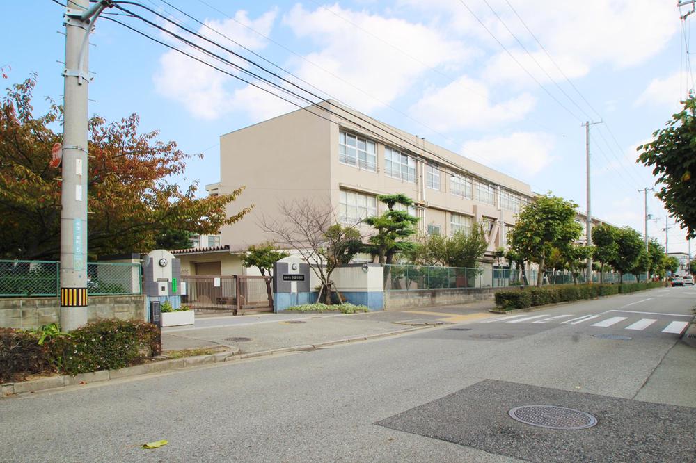 Junior high school. Imazu 1290m until junior high school