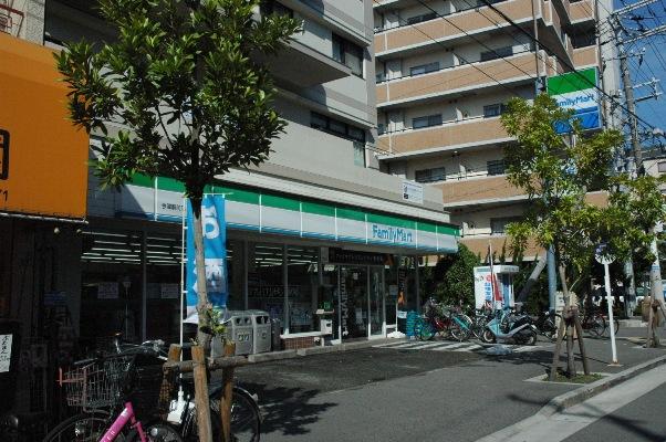 Convenience store. FamilyMart Imazu until Station shop 429m
