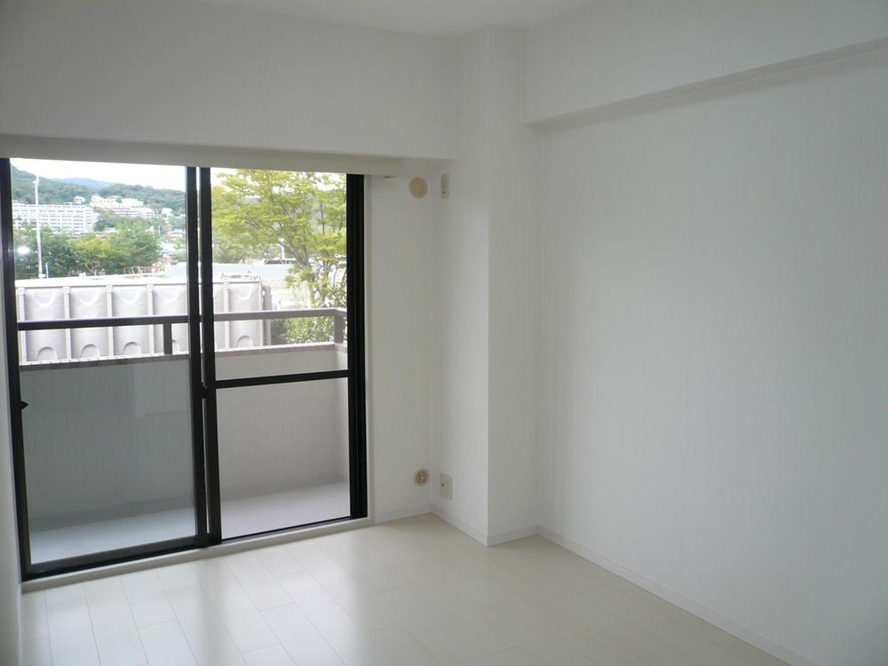 Non-living room. Western-style 5.2 Pledge