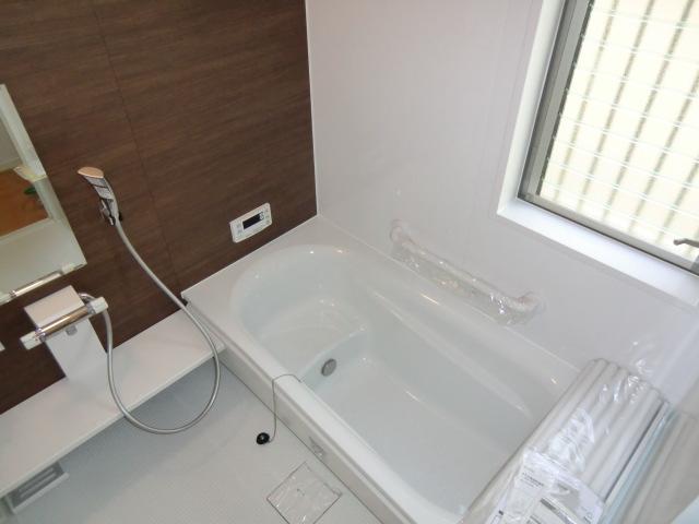 Same specifications photo (bathroom). Same specifications photo (bathroom) Bathroom heating dryer! Warm bath!