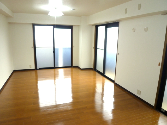 Living and room. Living room 2 (another type ・ Size is the same)