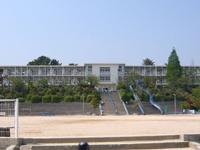 Primary school. Hirota to elementary school 467m