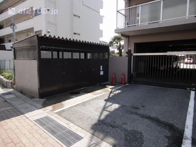 Local appearance photo. Management is also beautiful mansion attentive