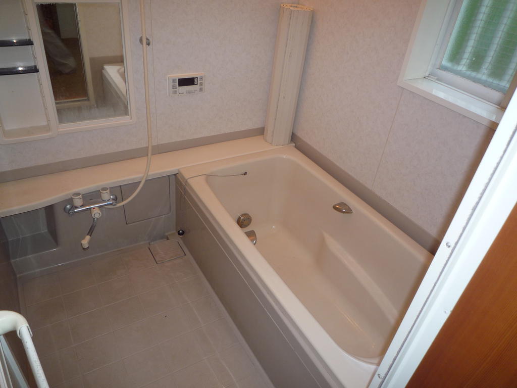 Bath. There is a window, Clean full bathroom ventilation is also easy to