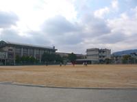 Primary school. Uegahara to South Elementary School 609m