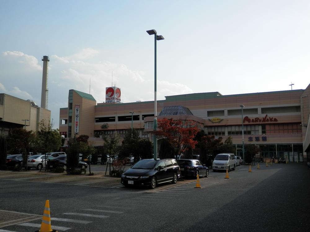 Shopping centre. Honeys 916m to Nishinomiya Marunaka shop