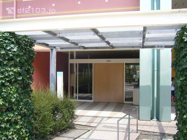 Local appearance photo. Local (August 2012) shooting Prospect of a entrance of a good auto-lock.