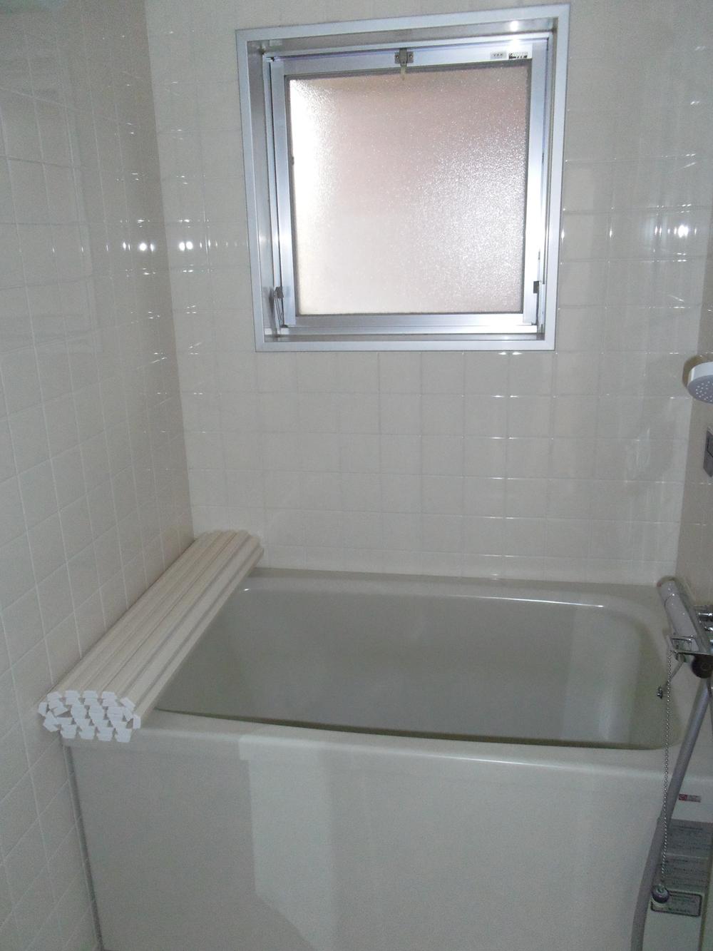 Bathroom. (October 2013) Shooting