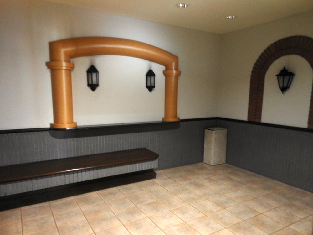 Other common areas. Hall Entrance Hall