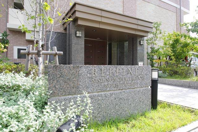 Entrance. Common areas