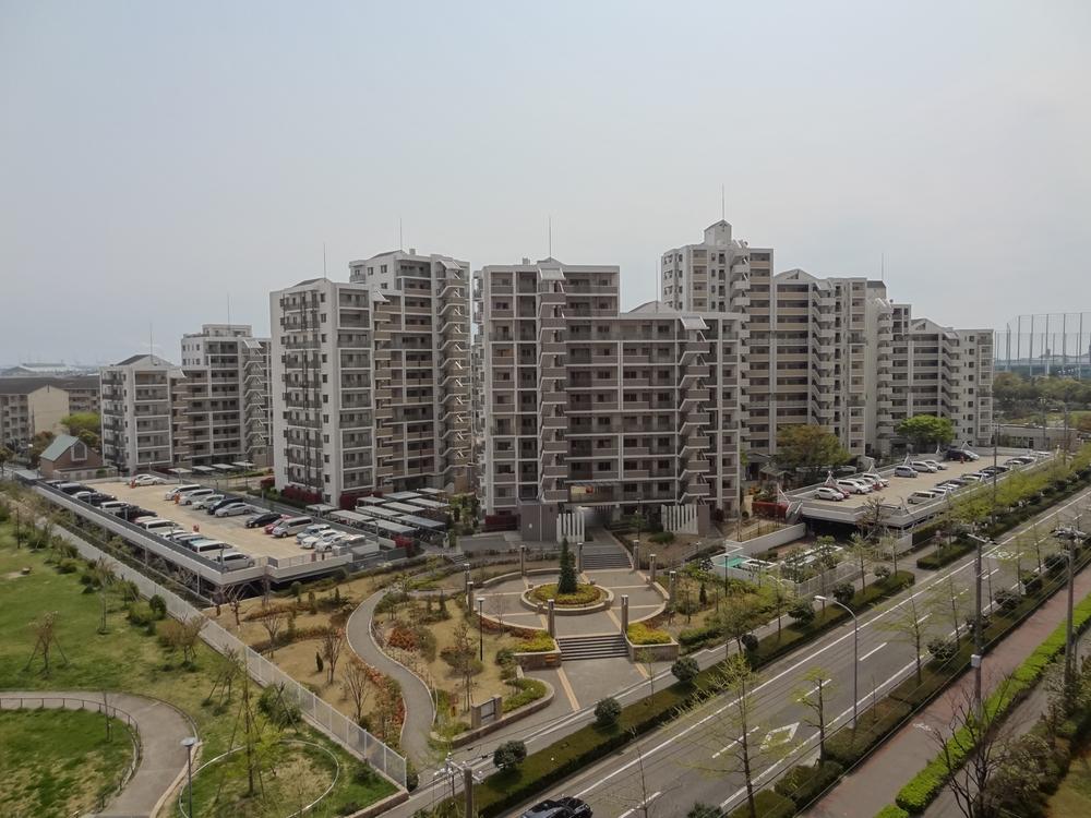 View photos from the dwelling unit. View from local (April 2013) Shooting