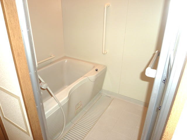 Bath. Bathroom with add-fired function (high temperature Sayu)